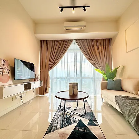 Grand Medini Residence By Luxecocoo Ck Legoland Nusajaya  Exterior photo