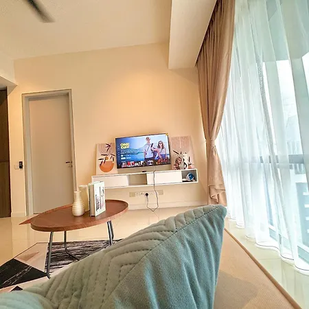 Grand Medini Residence By Luxecocoo Ck Legoland Nusajaya  Exterior photo