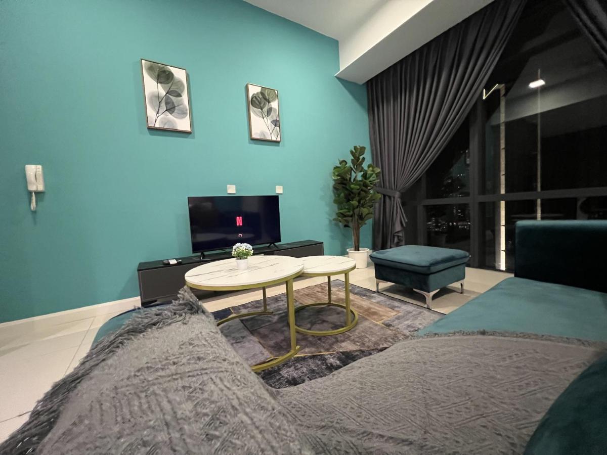 Grand Medini By Luxecocoo Ck Legoland Apartment *